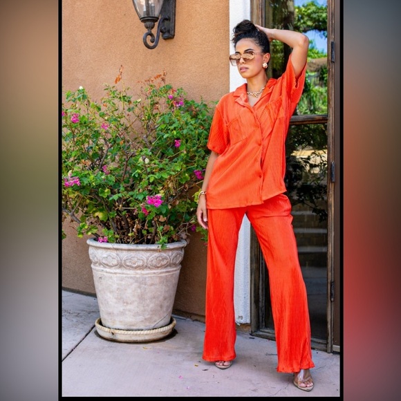 23. Vava Voom Pleated Plisse Pant Set - Picture 4 of 5